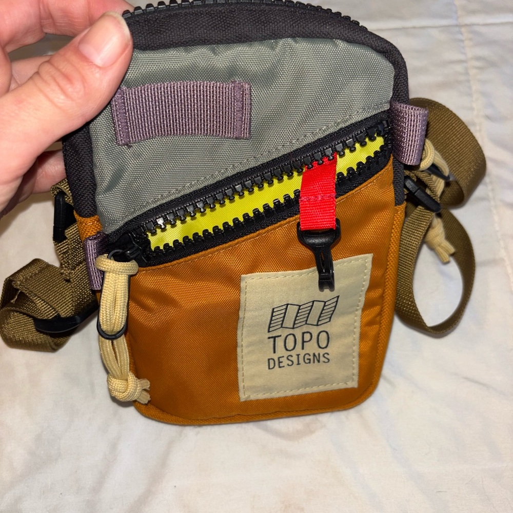 🌄 Topo Designs Mini Shoulder Bag — Beetle/Spice Colorblock Crossbody - Picture 7 of 9